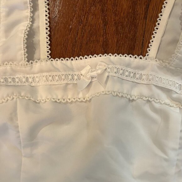 Coquette Bow Eyelet Lace Trim Crisp Cotton Cropped Top Size XS Square Neck Twee - Picture 3 of 10